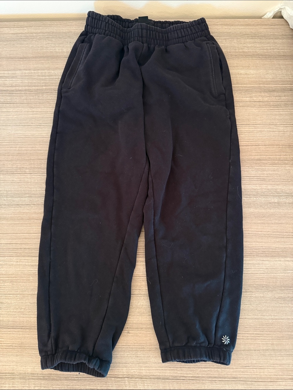 Athleta Kids Black Elastic-Waist Jogger Sweatpants